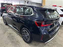 بي ام دبليو iX1